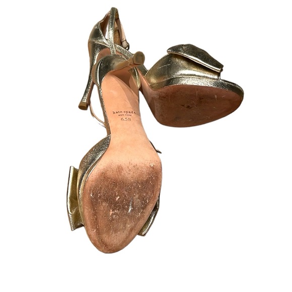 Kate Spade Gold Bridal Bow Heels size 6.5 - Picture 4 of 4